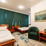 Bojatours Ξενοδοχείο 3*