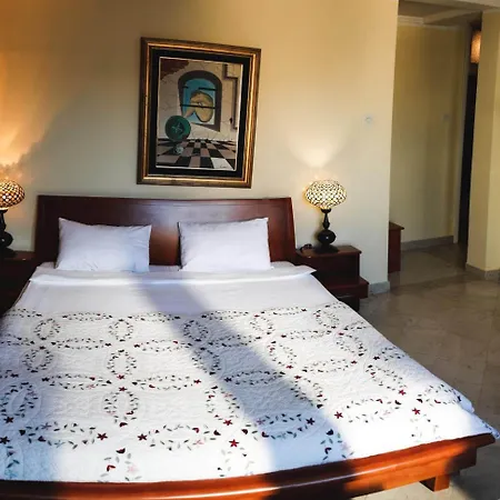 Otel Bojatours 3*