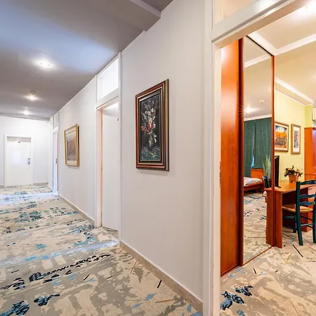 Bojatours 3* Podgorica