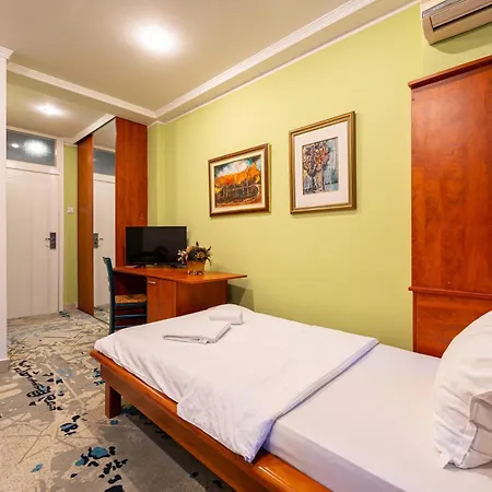 Hotel Bojatours 3*