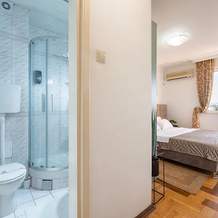 Hotell Bojatours Podgorica