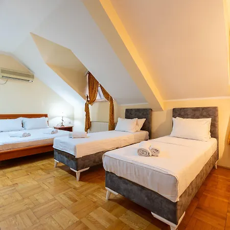 Otel Bojatours 3*
