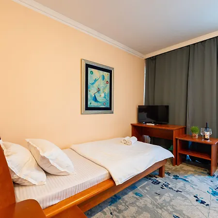 Otel Bojatours 3*