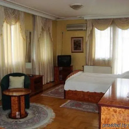 Bojatours 3*